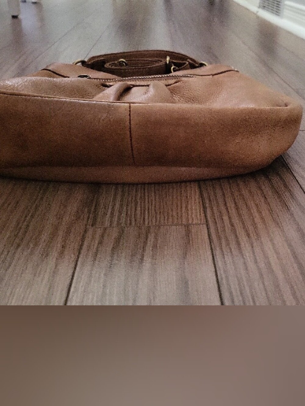 Roots Tribe Leather Shoulder Bag with Front Zip - Picture 6 of 10